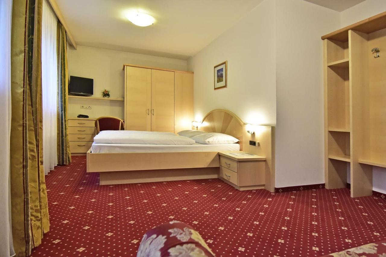 Zimmervermietung Zum Weissen Roessl Sarentino Extérieur photo